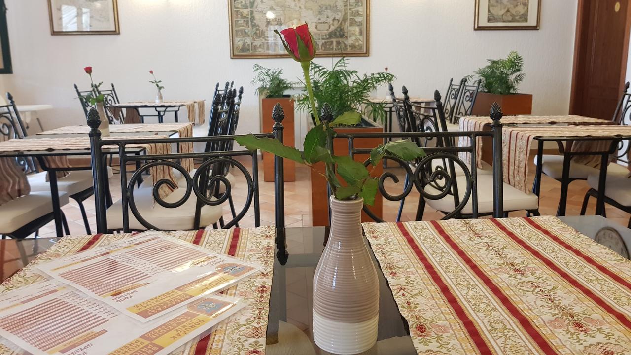 Villa Sveta Eufemija - Bed And Breakfast โรวีน ภายนอก รูปภาพ