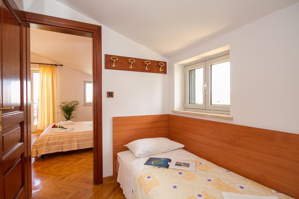 Villa Sveta Eufemija - Bed And Breakfast โรวีน ห้อง รูปภาพ