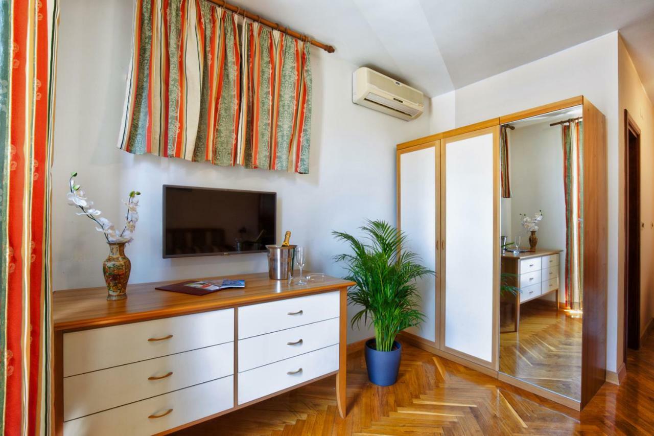 Villa Sveta Eufemija - Bed And Breakfast โรวีน ภายนอก รูปภาพ