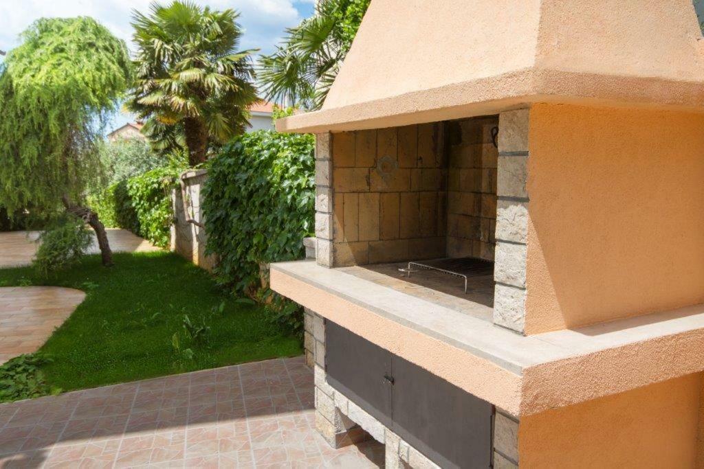 Villa Sveta Eufemija - Bed And Breakfast โรวีน ภายนอก รูปภาพ